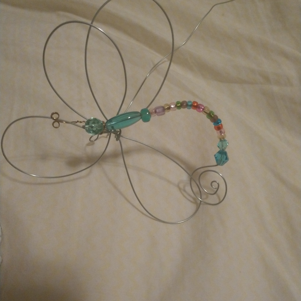 Wire dragonfly